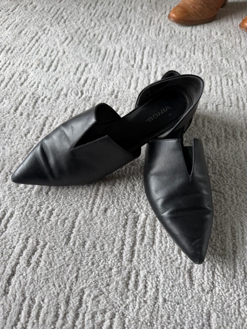 Vince Black Leather Pointed Slip-On Mules